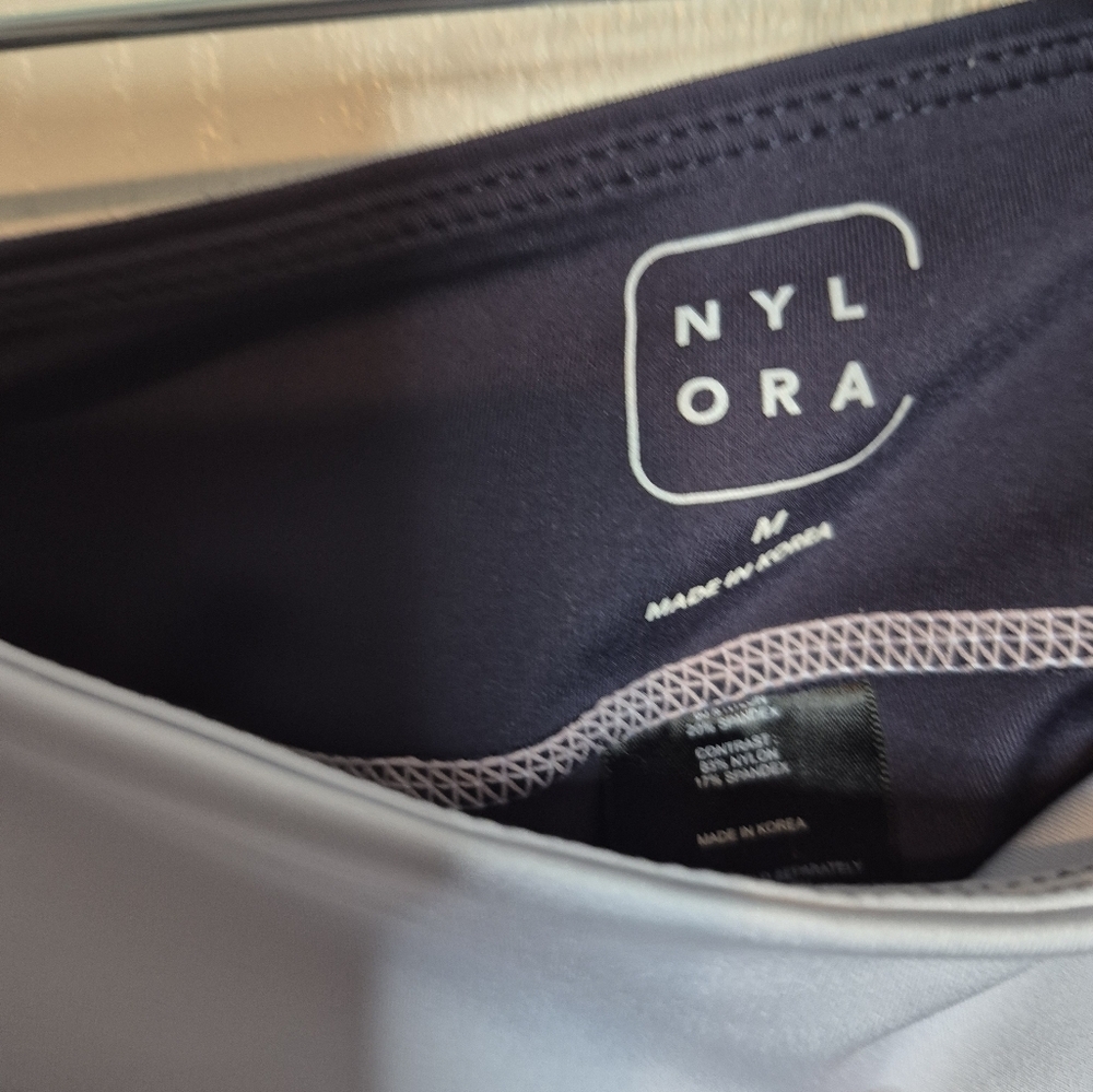 727 NYLORA Leggings in Light Blue and Navy - Picture 3 of 3